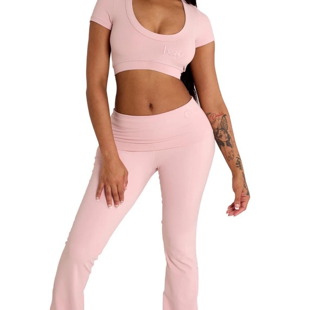 Body by Raven yoga set